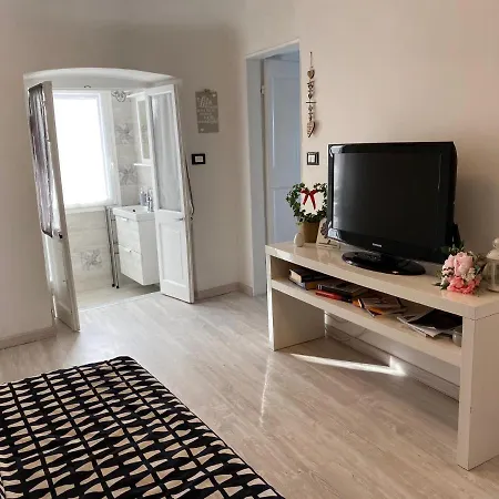 La Casetta Di Dory Sul Mare Apartment *